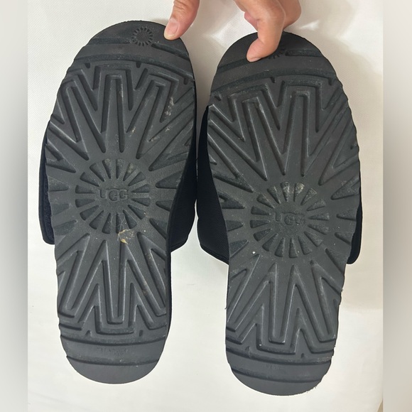 Ugg black Velcro slippers - Picture 2 of 7